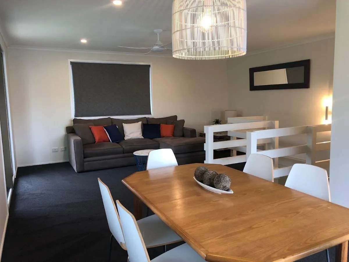 度假居 26 Rumbalara Avenue Rainbow Beach Aircon Walk To Beach