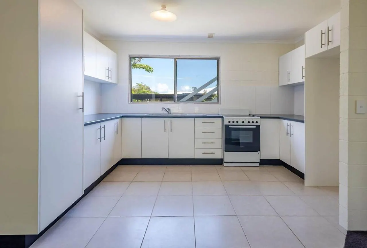 26 Rumbalara Avenue Rainbow Beach Aircon Walk To Beach
