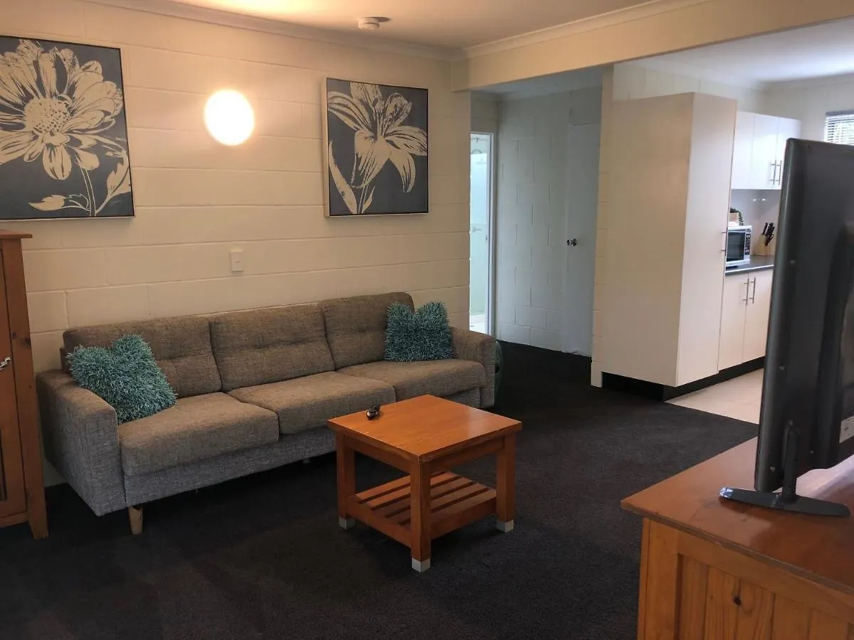 26 Rumbalara Avenue Rainbow Beach Aircon Walk To Beach 0*,