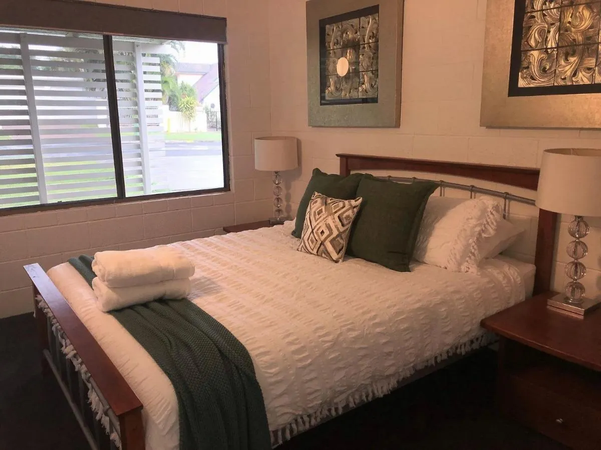26 Rumbalara Avenue Rainbow Beach Aircon Walk To Beach