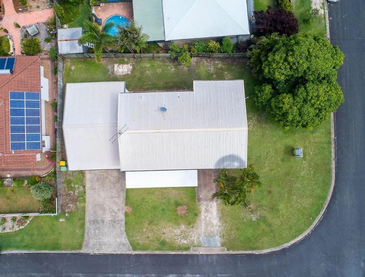26 Rumbalara Avenue Rainbow Beach Aircon Walk To Beach 0*,  Avustralya
